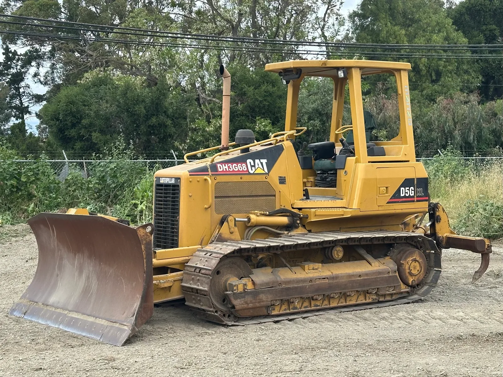 CAT D5G XL Crawler Dozer with 3-Shank Ripper For Sale | West Auctions