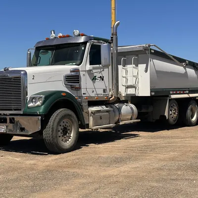 2012-freightliner-coronado-dump-truck-5938f0