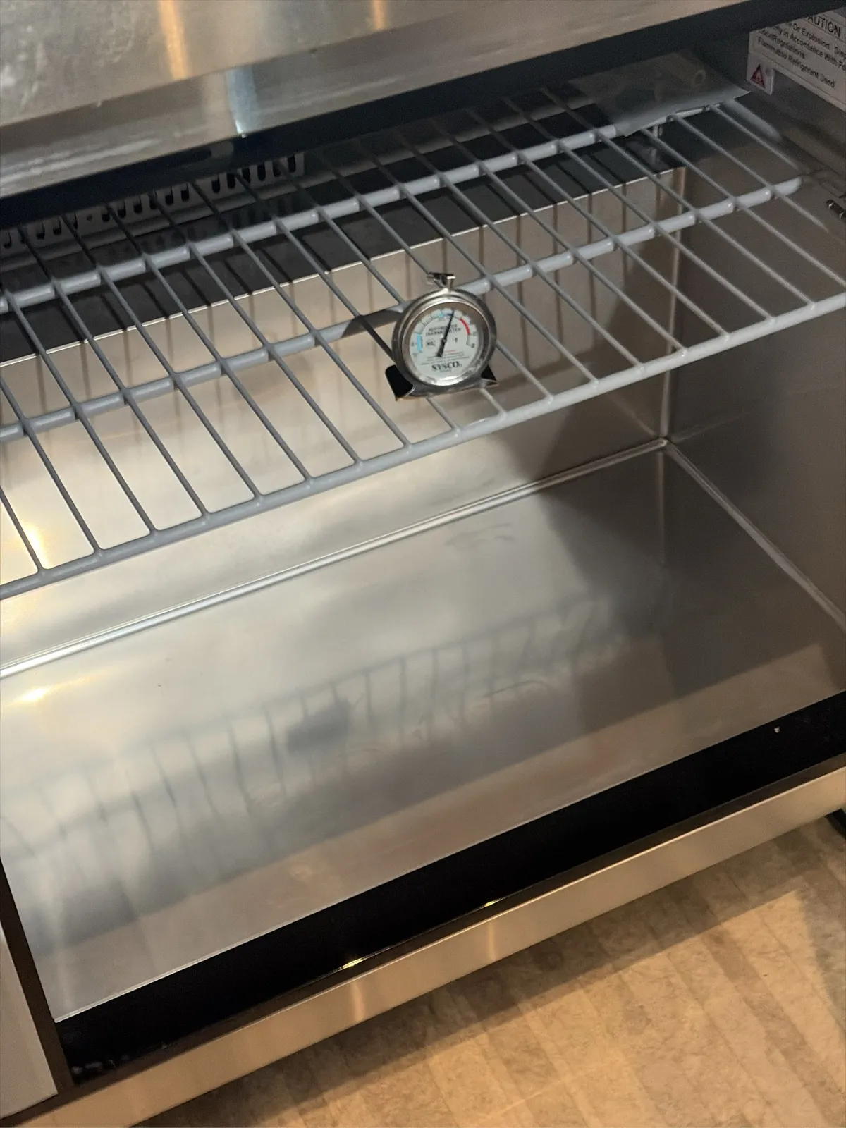 フジバロウ様　売約済み 2-Door Refrigerator | West Auctions