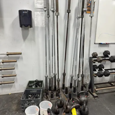 13-barbells-10-kettlebells-and-more-78cede