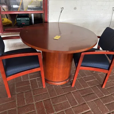 table-and-chairs-c5716c