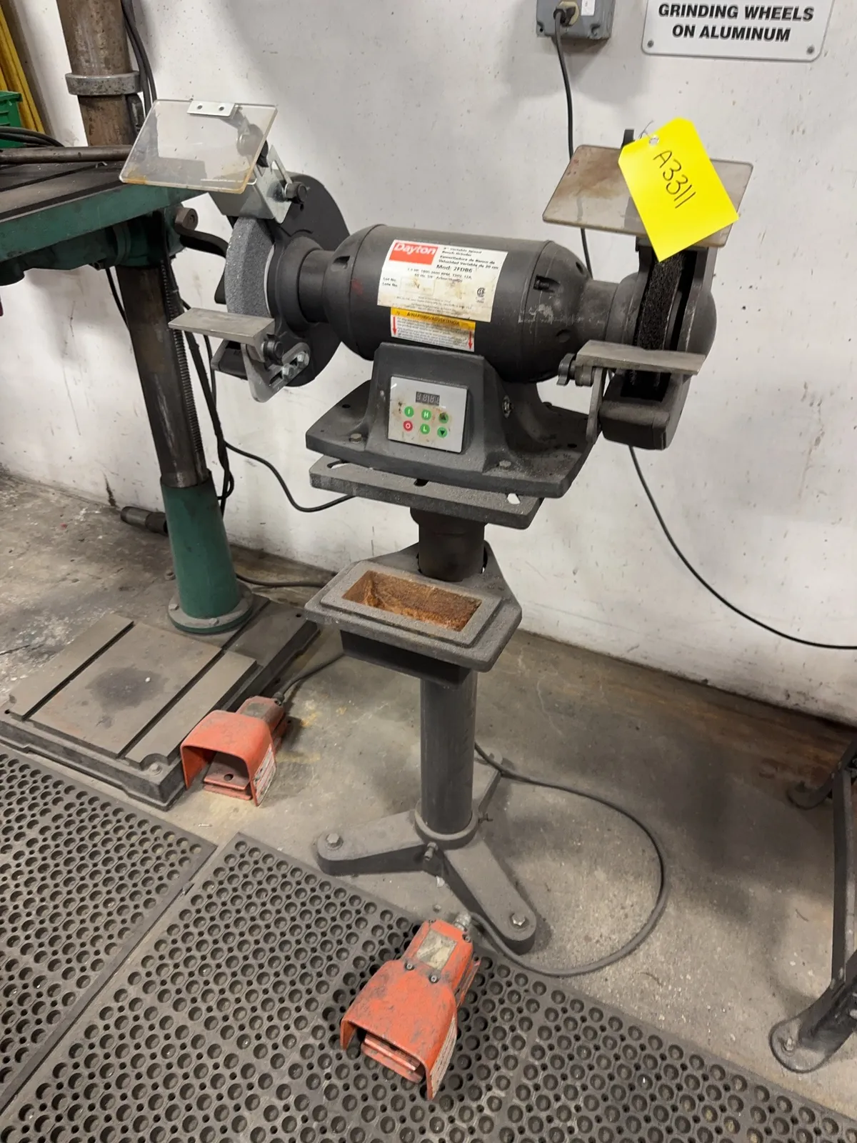 Dayton 8 Variable Speed Bench Grinder