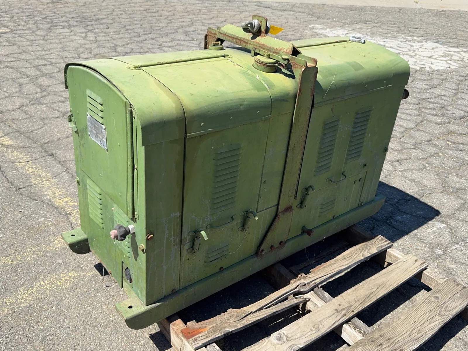 Minneapolis Moline Power Implement CO AC Gasoline Electric Generator M5