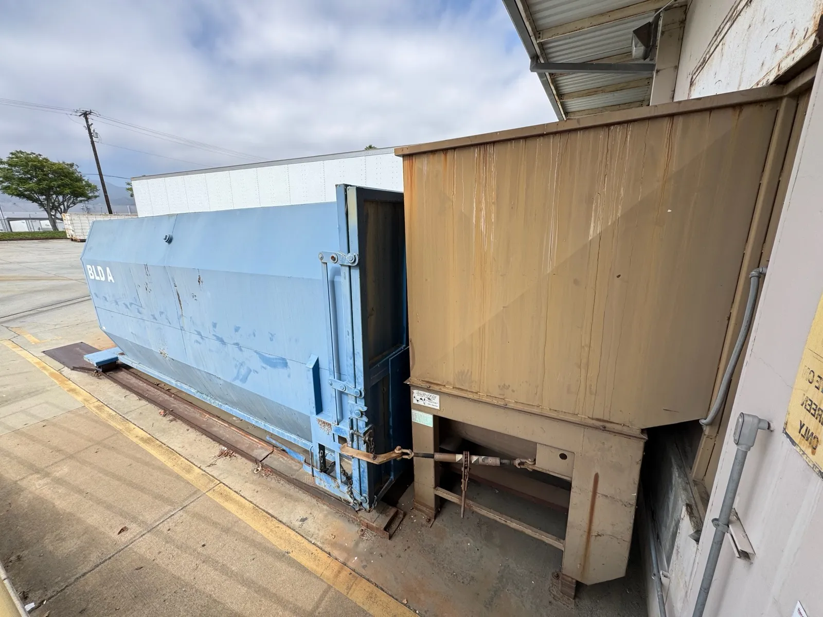 Sani Tech 10 HP Trash Compactor Mrjctqsi