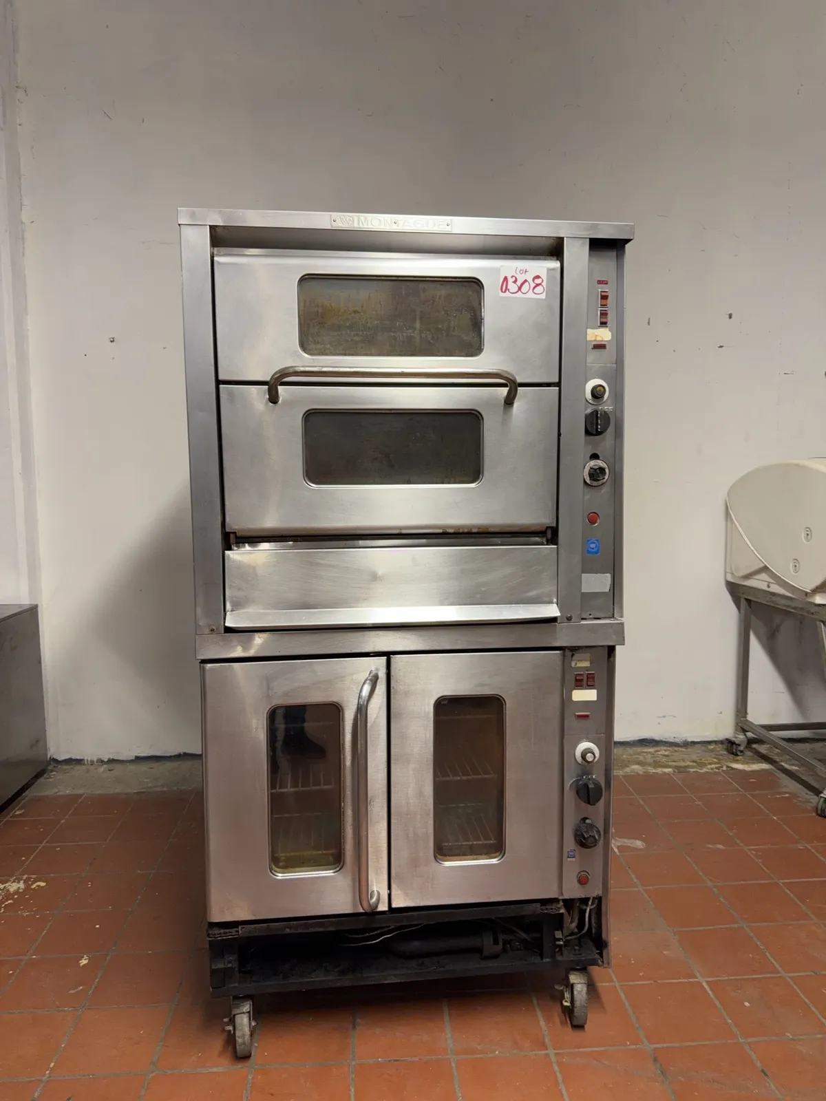 Montague Gas Convection Oven