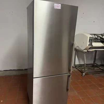 summit-house-hold-refrigerator-freezer-bb242b