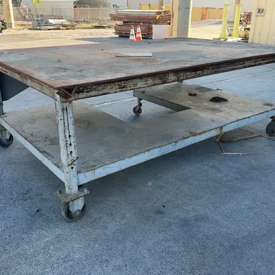 steel-table-on-heavy-duty-caster-wheels-mrz59hc0