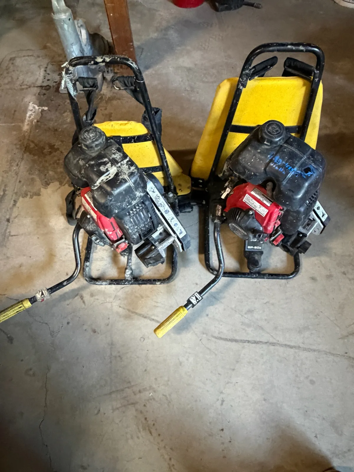 2 Backpack Concrete Gas Vibrators