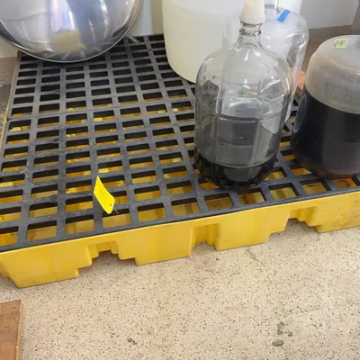 eagle-low-profile-secondary-spill-containment-pallet-contents-not-included-badb7e