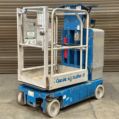 2017-genie-gr-12-electric-vertical-mast-lift-msf6cqcc