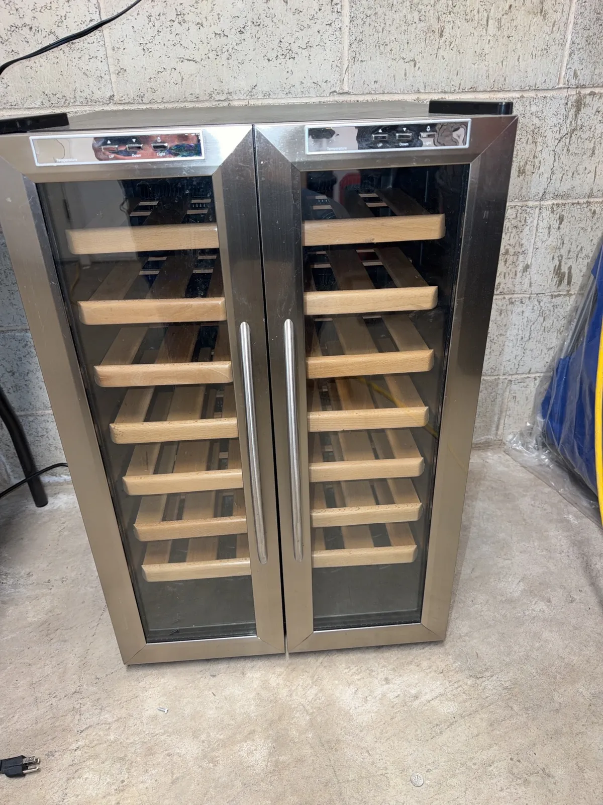 Dual Zone Wine Cooler With Wooden Shelves And Glass Doors